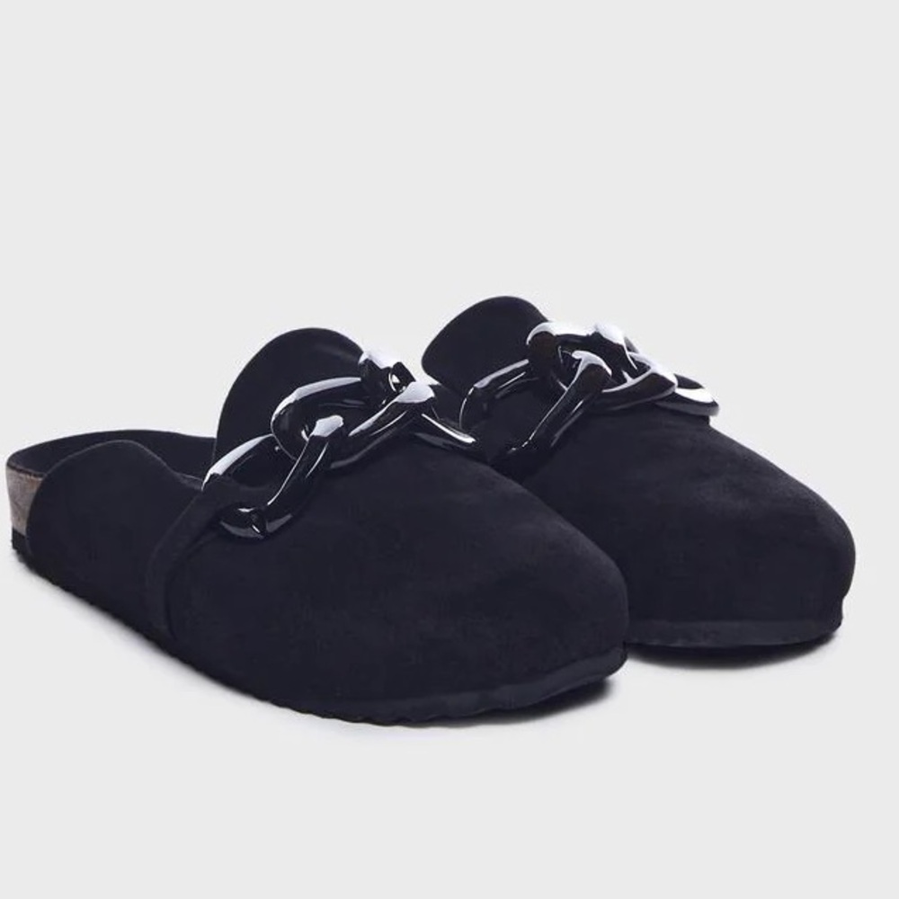 Pink Kiss Plain and Simple Clog Slippers